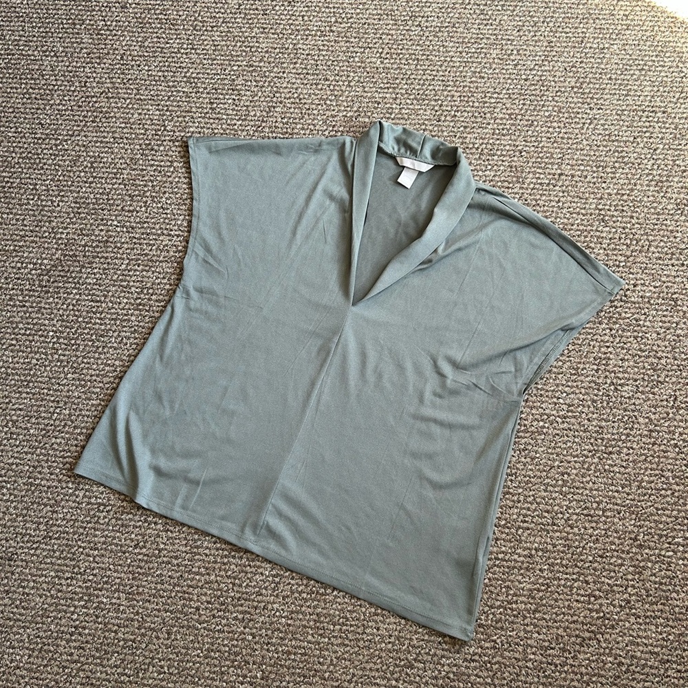 H&M Sleek Gray V-Neck Top